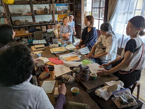 牛窓話茶会、先人の記憶次世代へ　復活した盆踊りの冊子発行